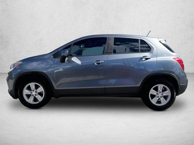 2020 Chevrolet Trax LS — photo 1 of 6