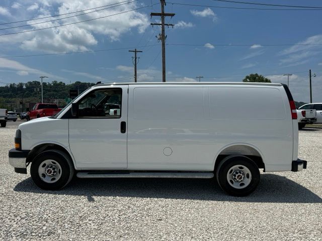 2025 GMC Savana Cargo Van Work Van — photo 1 of 6