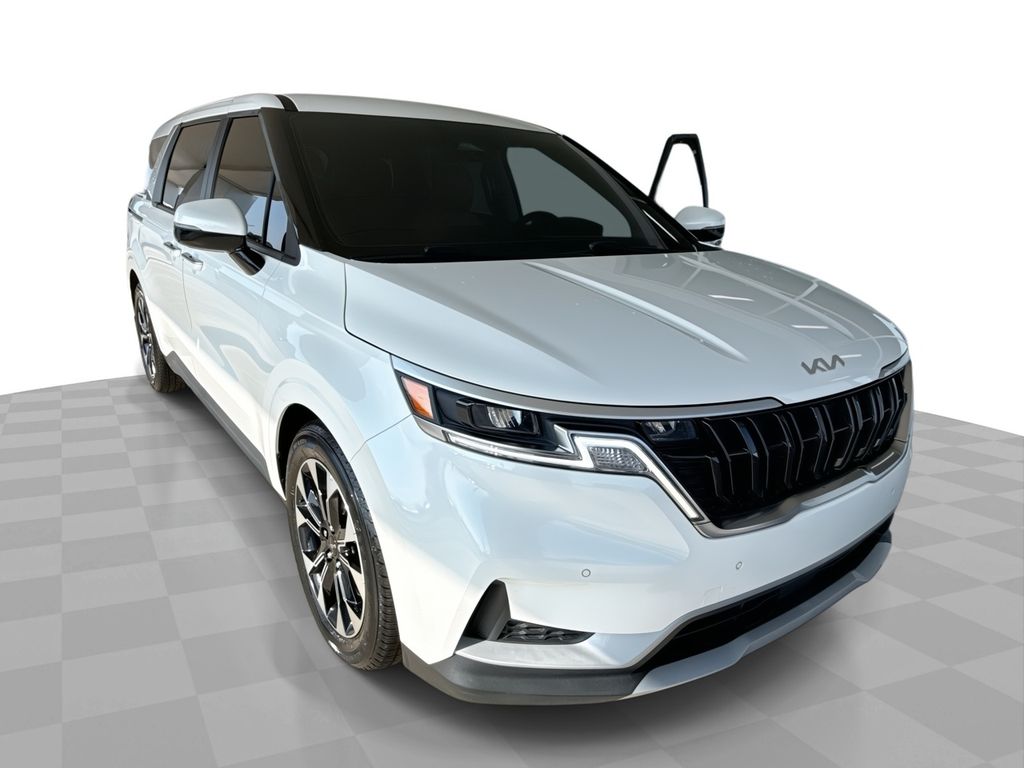 2023 Kia Carnival