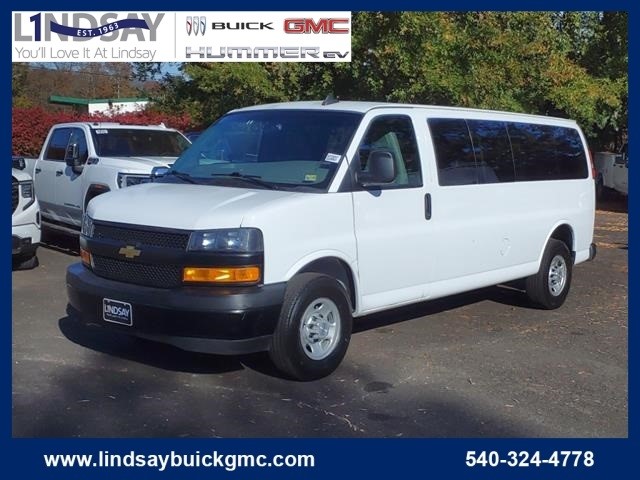 2022 Chevrolet Express Passenger