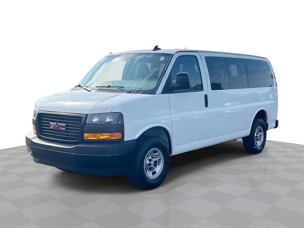 2023 GMC Savana Passenger