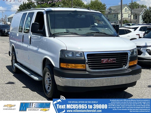 2023 GMC Savana Cargo Van