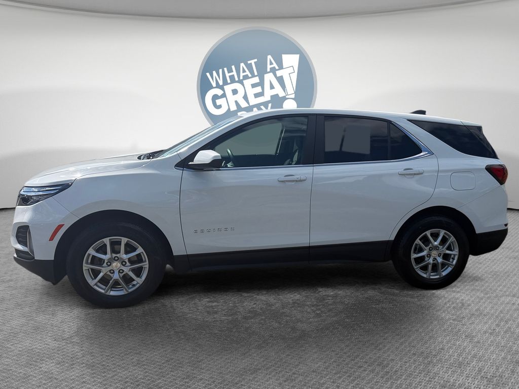 2024 Chevrolet Equinox LT — photo 1 of 6