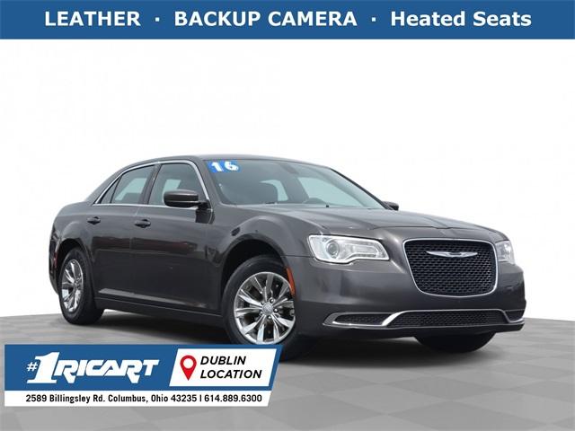 2016 Chrysler 300