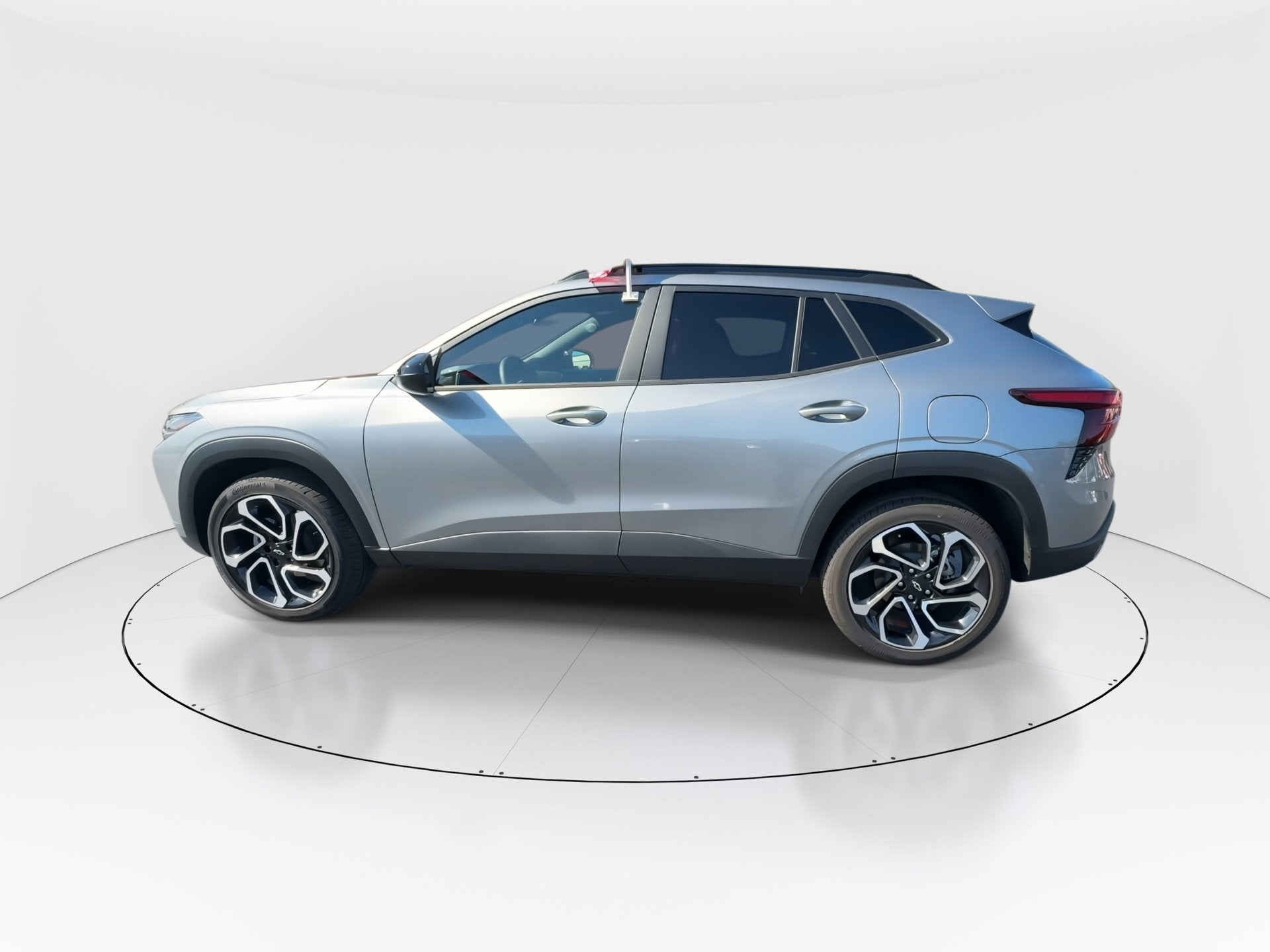 2025 Chevrolet Trax 2RS — photo 1 of 6