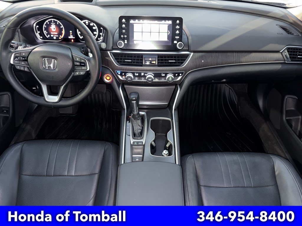 2018 Honda Accord Sedan Touring — photo 1 of 6