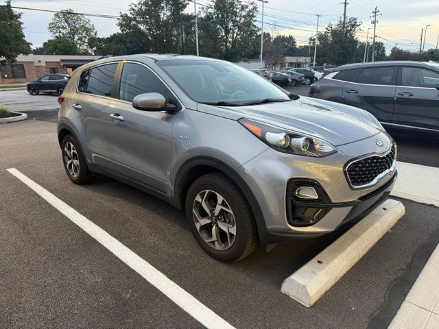 2021 Kia Sportage LX — photo 1 of 12