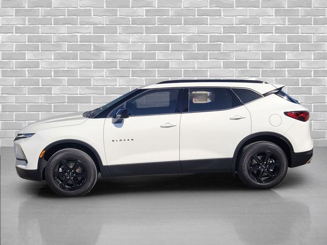 2023 Chevrolet Blazer LT — photo 1 of 1