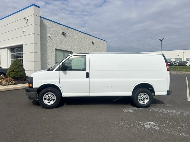 2023 GMC Savana Cargo Van