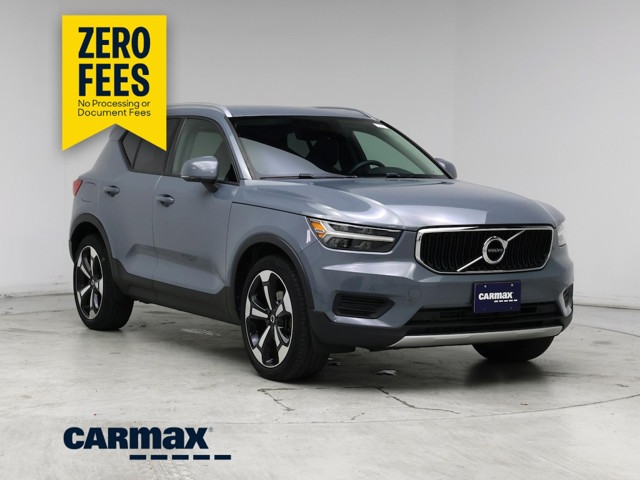 2020 Volvo XC40 T5 Momentum