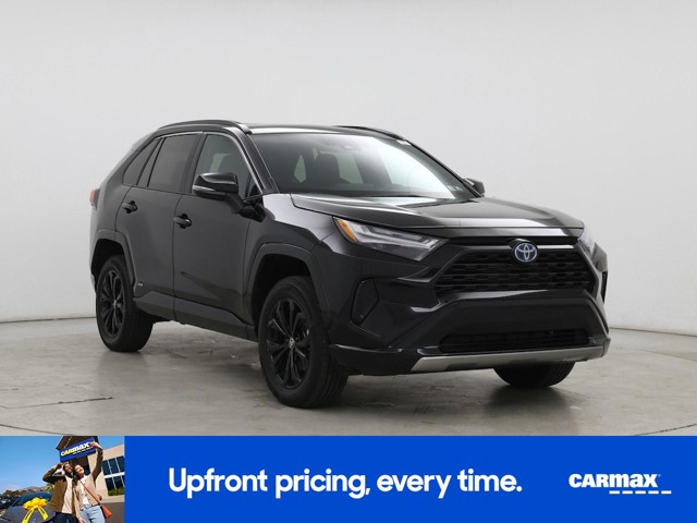 2022 Toyota RAV4 SE