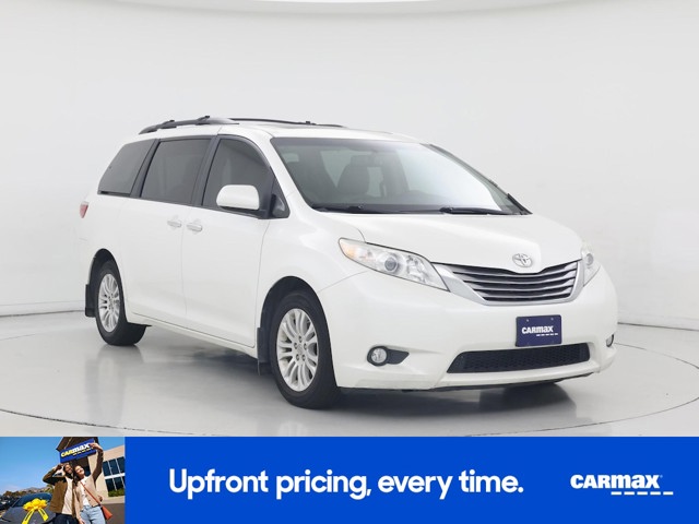 2017 Toyota Sienna XLE