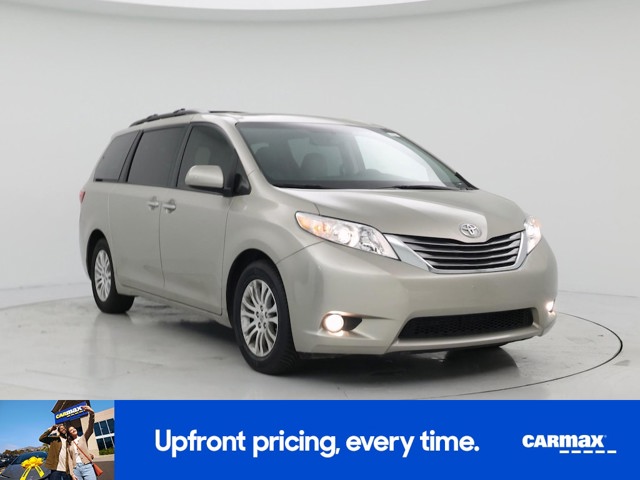 2017 Toyota Sienna XLE