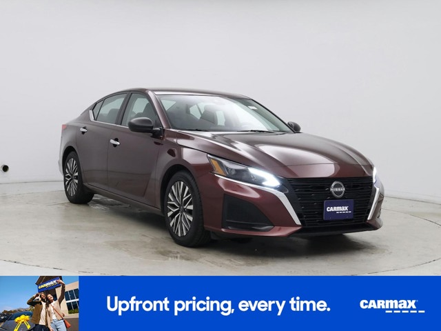 2024 Nissan Altima SV
