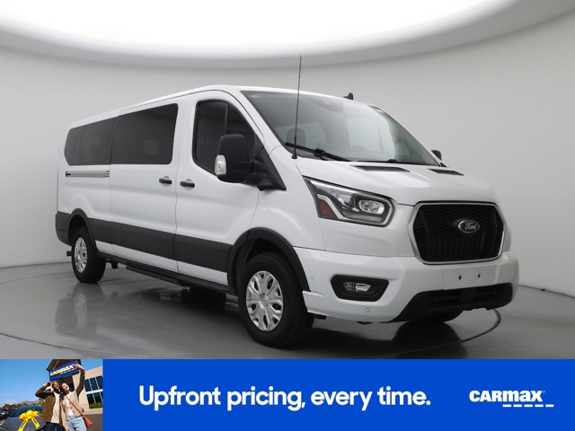 2023 Ford Transit Passenger Wagon XLT
