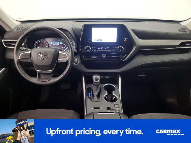2025 Toyota Highlander LE