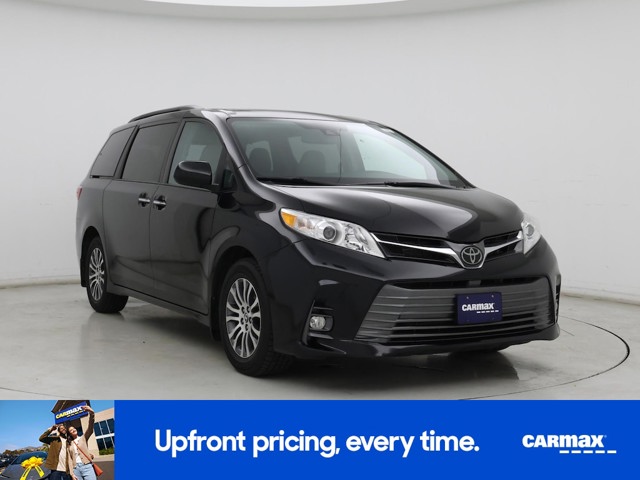 2019 Toyota Sienna XLE