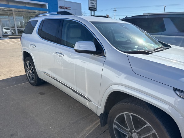 2017 GMC Acadia