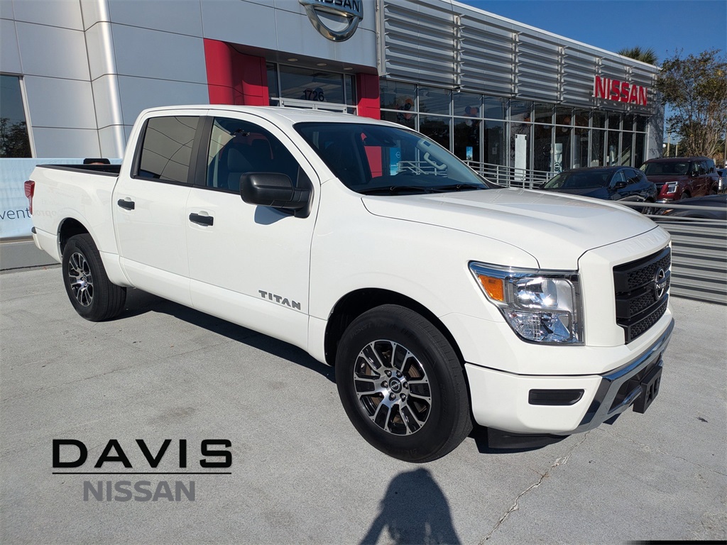 2023 Nissan Titan