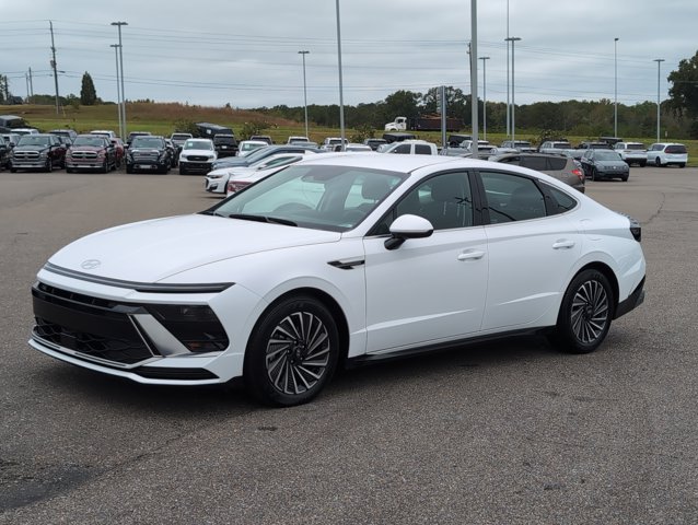 2025 Hyundai Sonata Hybrid