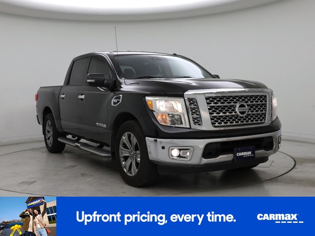2017 Nissan Titan SV