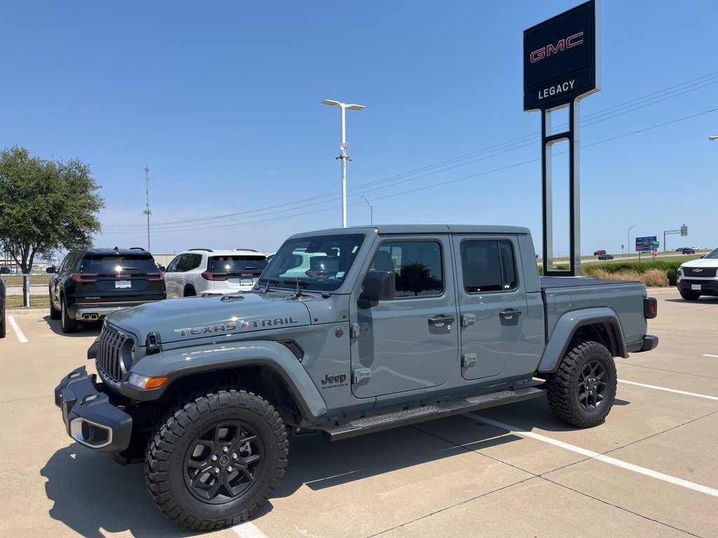 2025 Jeep Gladiator