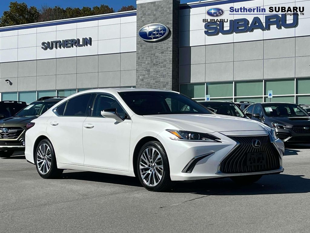 2019 Lexus ES