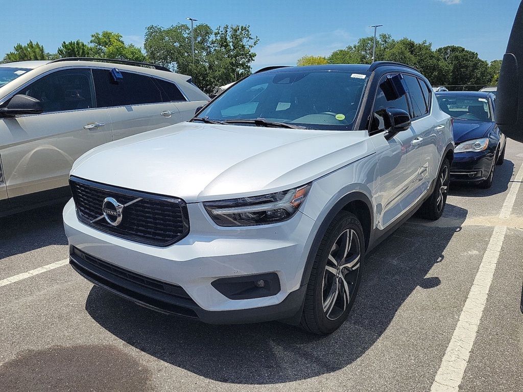 2020 Volvo XC40