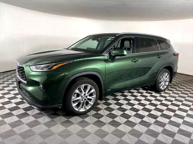 2024 Toyota Highlander