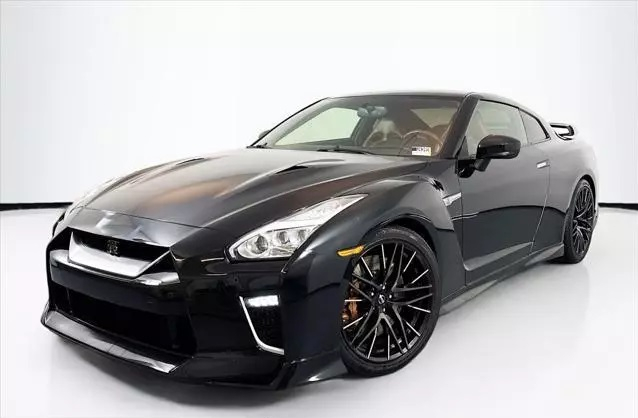 2020 Nissan GT-R