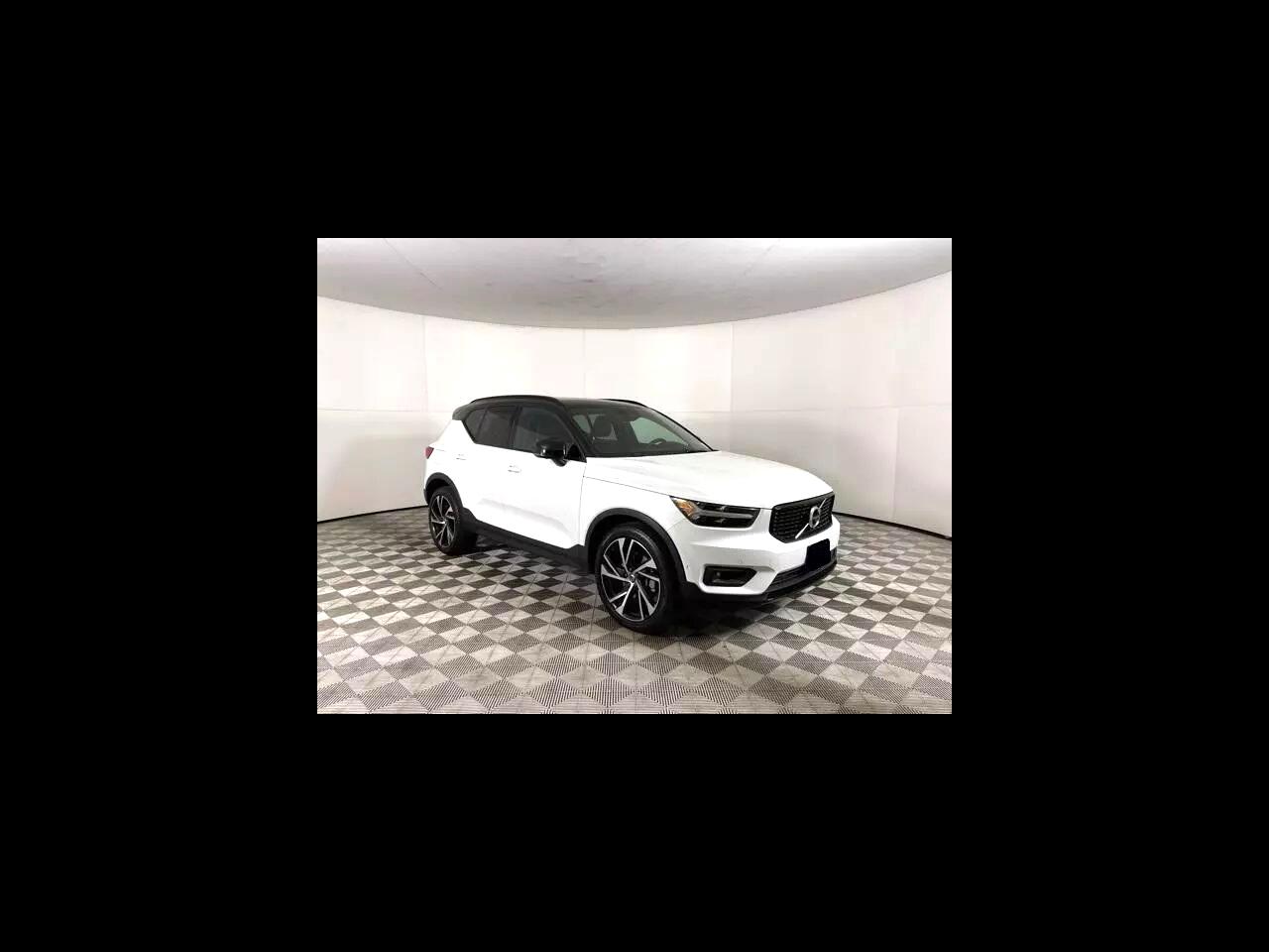 2022 Volvo XC40