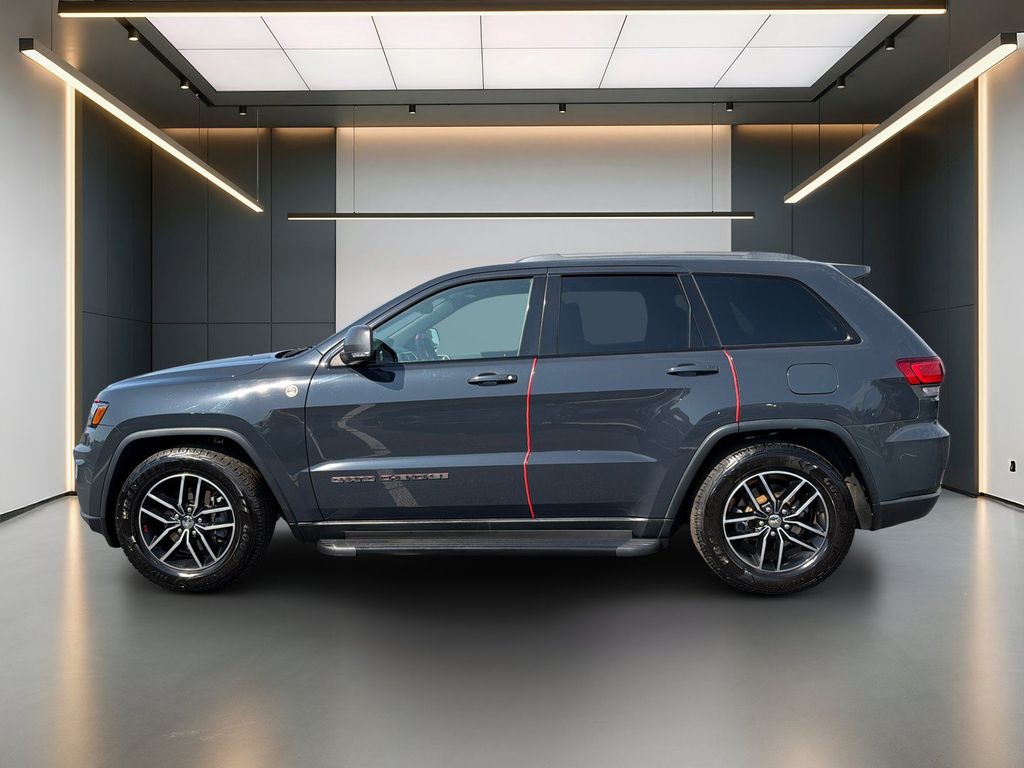 2018 Jeep Grand Cherokee Trailhawk 4x4 — photo 1 of 6