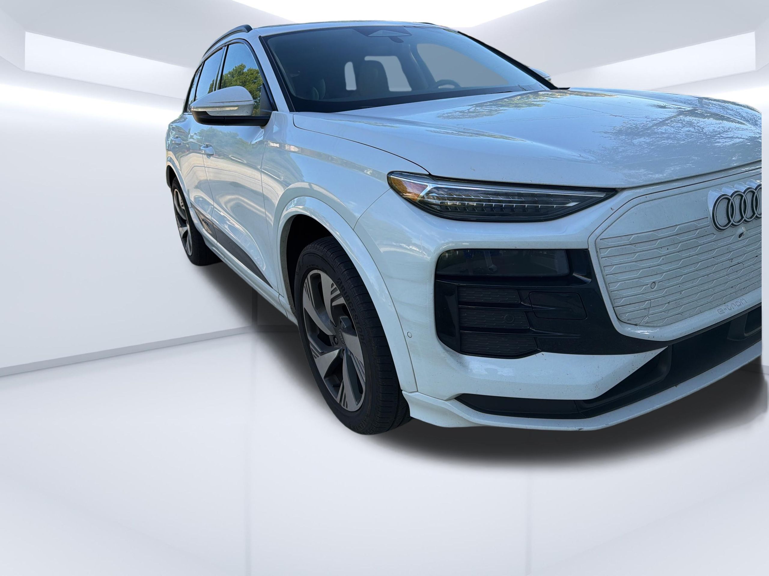 2025 Audi Q6 e-tron Premium Plus