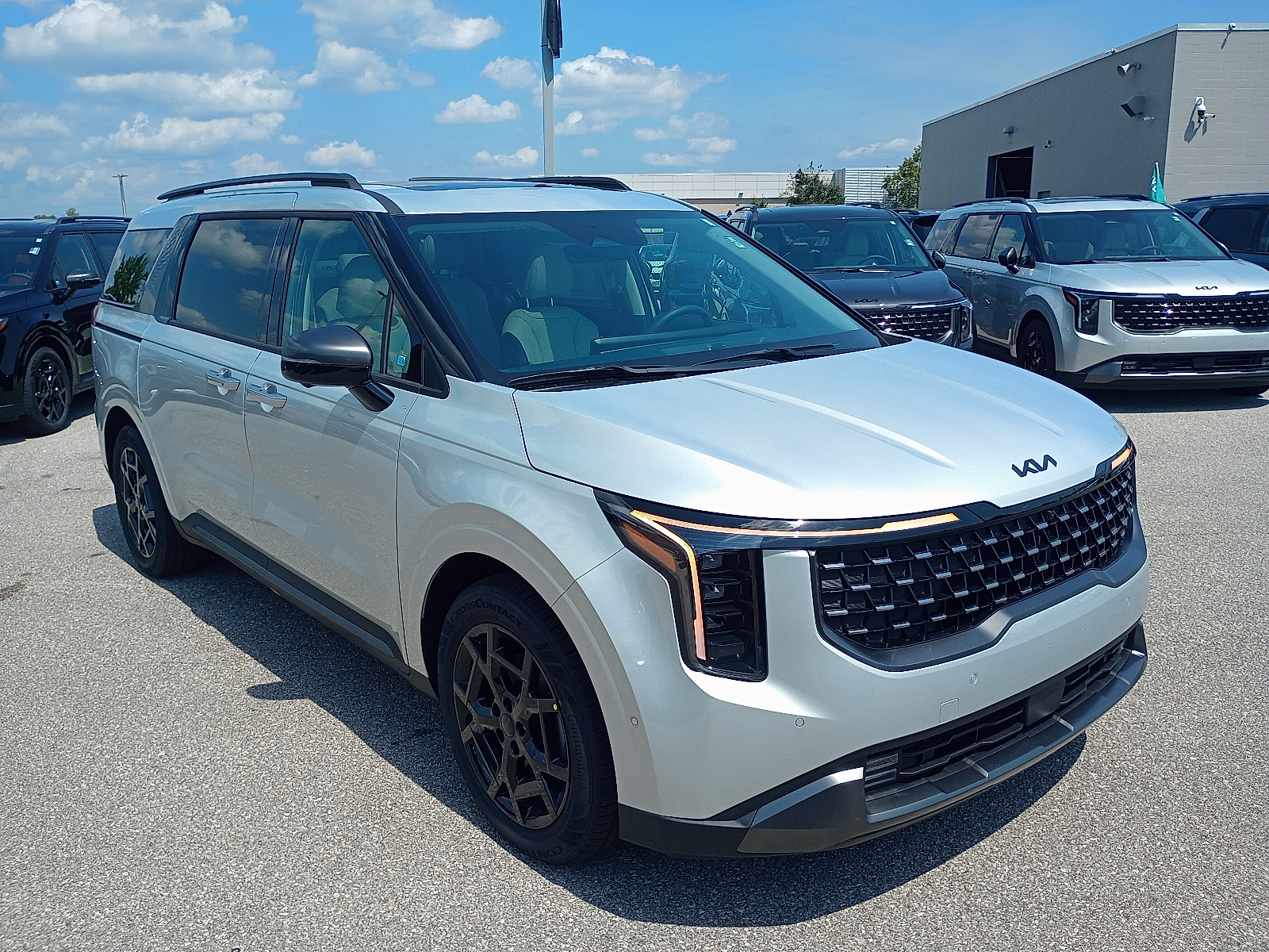 2026 Kia Carnival Hybrid SX