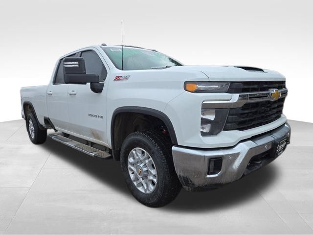 2026 Chevrolet Silverado 3500HD LT