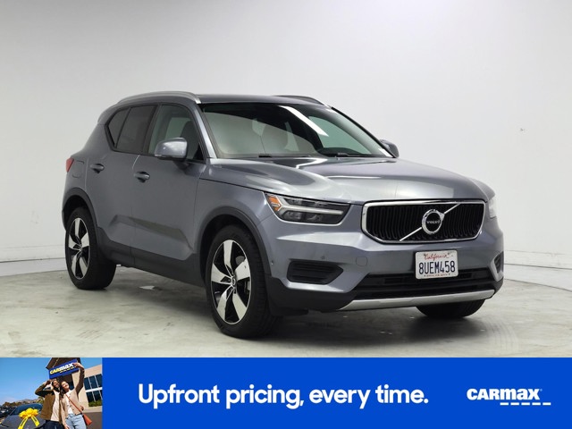 2019 Volvo XC40 T5 Momentum