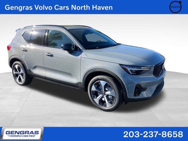 2026 Volvo XC40 B5 Plus AWD