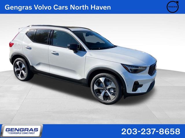 2026 Volvo XC40 B5 Plus AWD