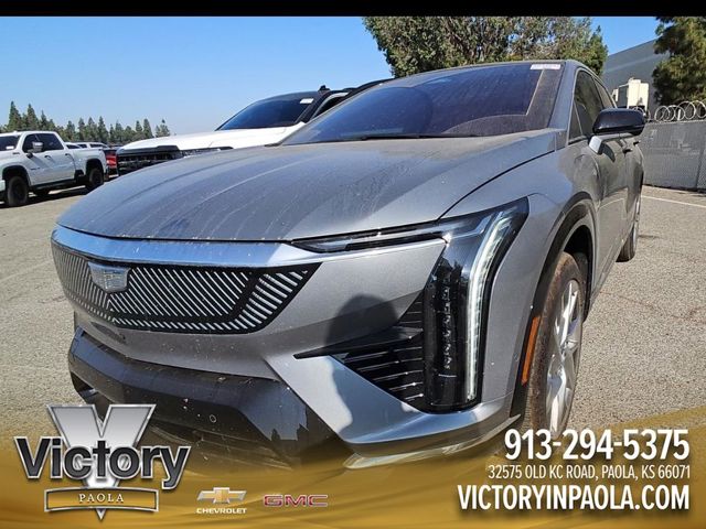 2025 Cadillac OPTIQ Luxury 1