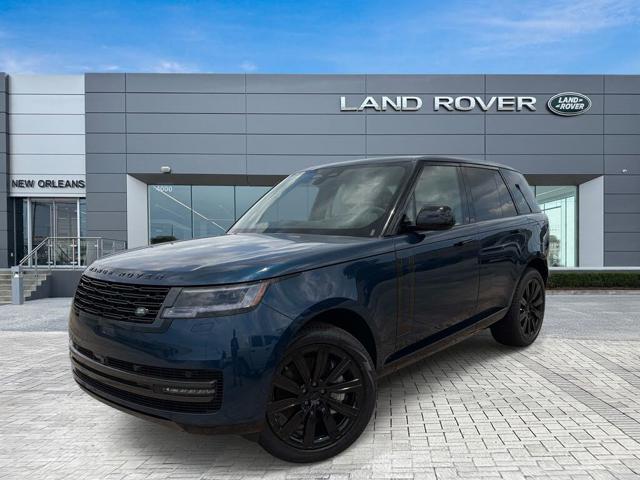 2026 Land Rover Range Rover P550e SE