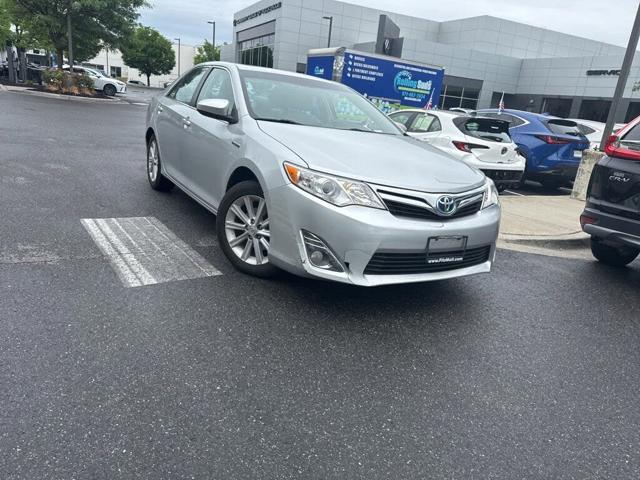 2012 Toyota Camry Hybrid XLE FWD