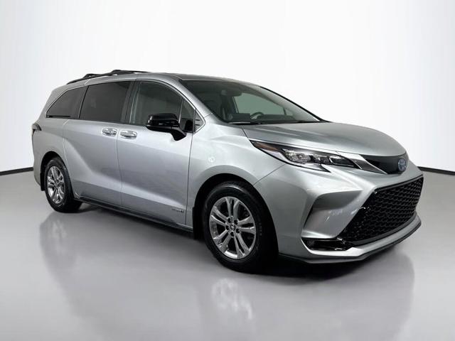 2021 Toyota Sienna XSE 7-Passenger AWD