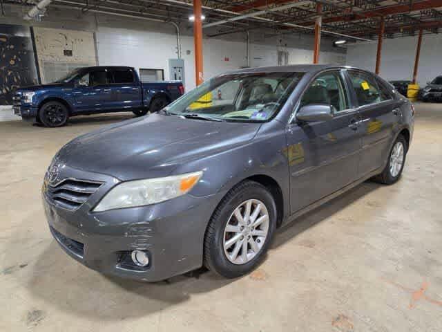 2011 Toyota Camry XLE V6