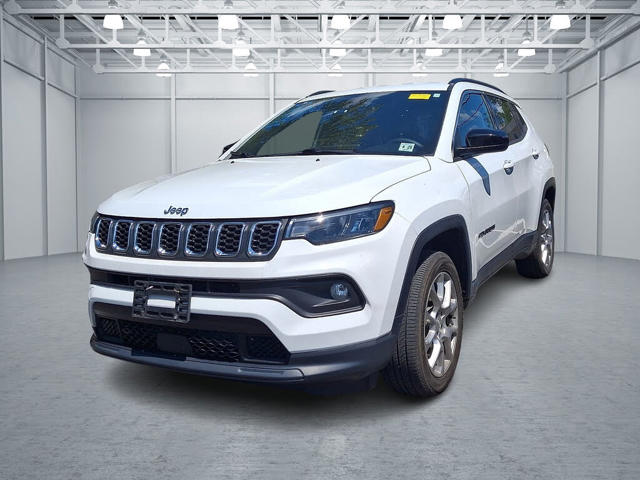 2024 Jeep Compass Latitude Lux 4WD