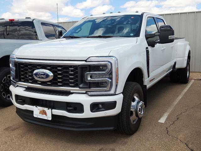 2026 Ford Super Duty F-350 DRW Platinum