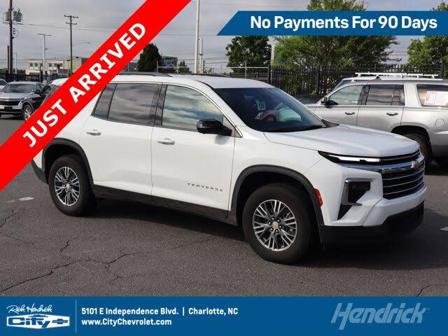 2025 Chevrolet Traverse LT FWD