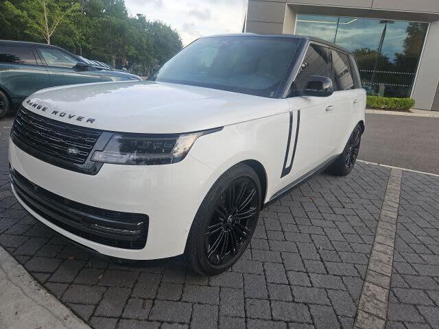 2025 Land Rover Range Rover P530 SE AWD