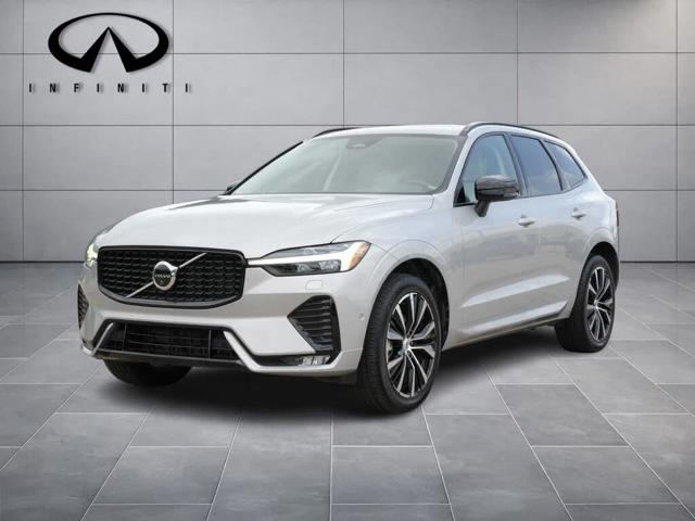 2025 Volvo XC60 B5 Plus Dark Theme AWD