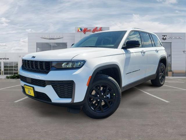 2026 Jeep Grand Cherokee Altitude 4WD