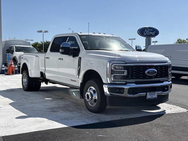 2026 Ford Super Duty F-350 DRW Lariat